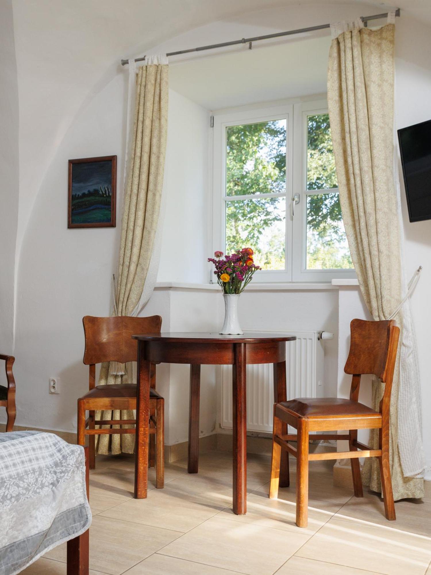 Zamosc Dwor Udrycze Apartment Екстериор снимка