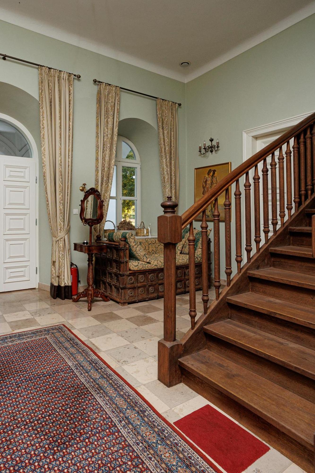 Zamosc Dwor Udrycze Apartment Екстериор снимка