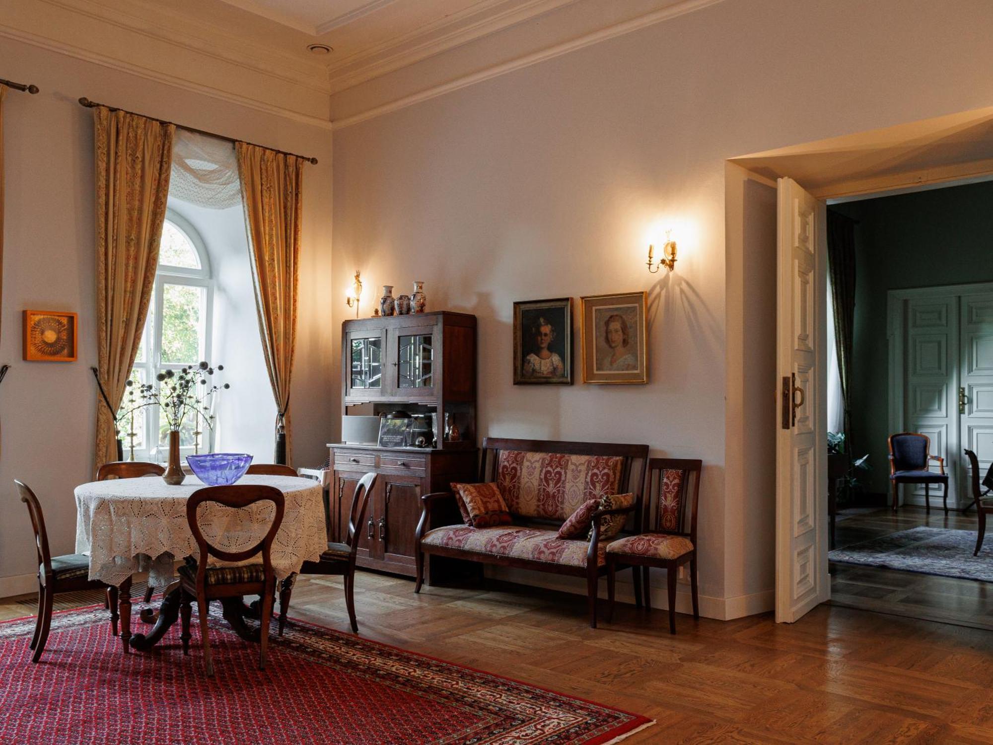Zamosc Dwor Udrycze Apartment Екстериор снимка